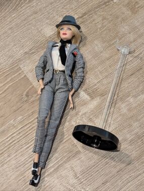 NEW Collector Barbie Sinatra Pink Label Doll + Stand